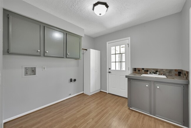 property at 27121 Wells Ln