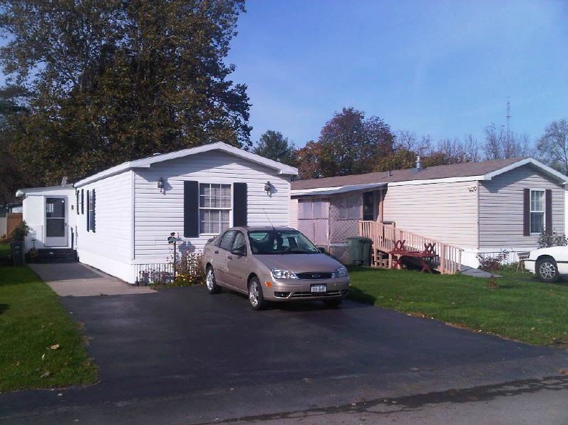 Brookside Manufactured Housing Community in Newark, NY - Building Photo