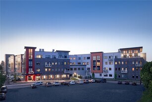 625 S Goodman St in Rochester, NY - Building Photo