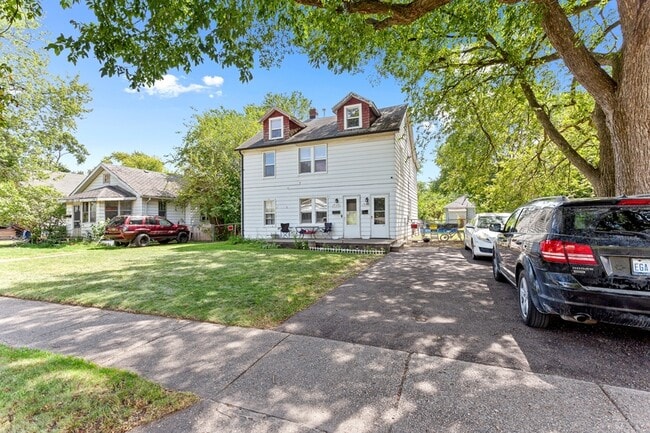 1940 Pearl Ave in Warren, MI - Building Photo - Building Photo