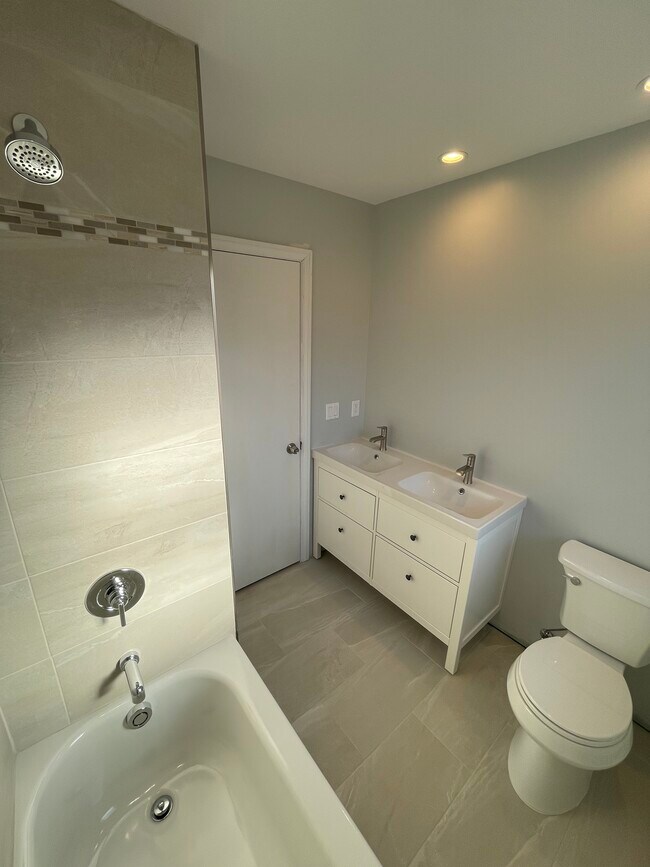 907 N Northwest Hwy in Park Ridge, IL - Building Photo - Building Photo