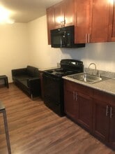 200 N W Anderson St in Creston, WA - Building Photo - Building Photo