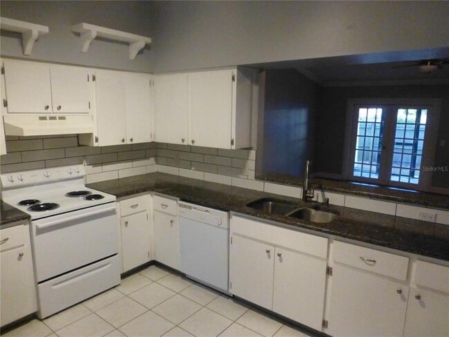 1890 Wolford Rd in Clearwater, FL - Building Photo - Building Photo