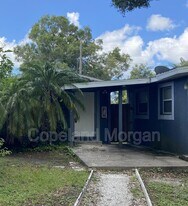 3734 53rd Ave N in St. Petersburg, FL - Building Photo