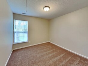 105 Bosburg Dr in Mooresville, NC - Building Photo - Building Photo