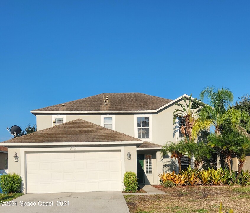 1718 Sawgrass Dr SW in Palm Bay, FL - Building Photo