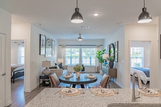 Raleigh Exchange in Raleigh, NC - Building Photo - Interior Photo