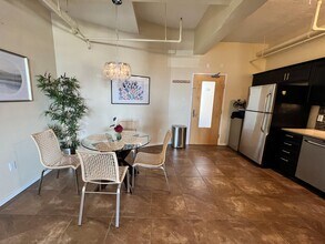 219 Central Ave NW in Albuquerque, NM - Building Photo - Building Photo