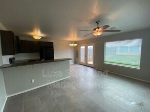 6931 Mayberry Ln in Oklahoma City, OK - Building Photo - Building Photo