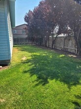 1926 SW Reindeer Ave in Redmond, OR - Building Photo - Building Photo