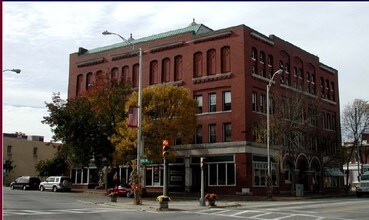 Washington Tower - Office Space or Luxury Apartments Available in Dover, NH - Building Photo - Building Photo