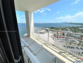 4000 Towerside Ter, Unit # 1910 in Miami, FL - Foto de edificio - Building Photo