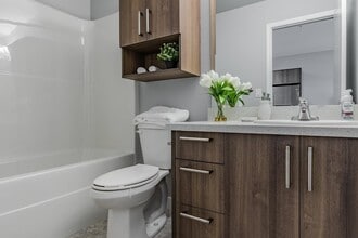 Baydo Plaza in Saskatoon, SK - Building Photo - Building Photo