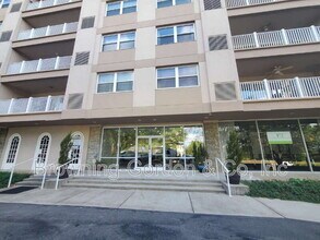 3415 West End Ave in Nashville, TN - Building Photo - Building Photo