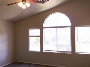 818 Sandhill Sage St in Henderson, NV - Building Photo - Building Photo