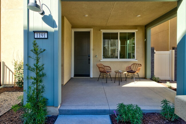 1191 Grassland Rd in Mission Viejo, CA - Building Photo - Building Photo