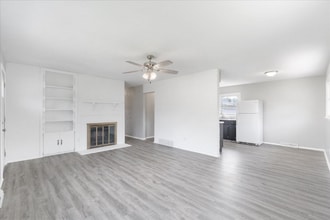7907-8 1/2 8 1/2 St W in Rock Island, IL - Building Photo - Building Photo