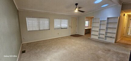 2401 W Rte 66 in Flagstaff, AZ - Building Photo - Building Photo