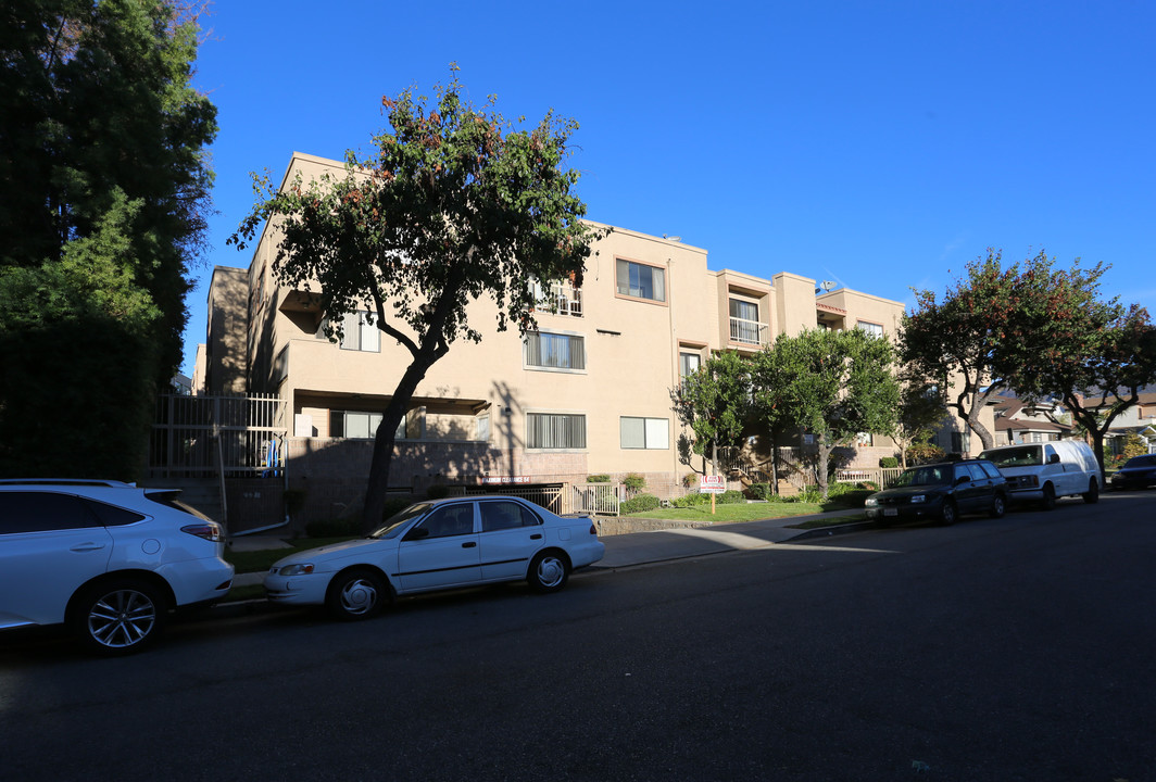 Belmont Apartments in Glendale, CA - Foto de edificio