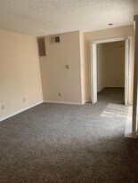 9807-9833 Walnut St in Dallas, TX - Building Photo