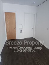 2356 Torrey Hill Dr in Toledo, OH - Building Photo - Building Photo