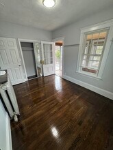 8 Hamilton Rd in Somerville, MA - Foto de edificio - Building Photo