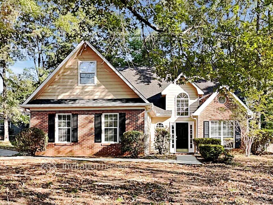552 Horseshoe Cir in Stockbridge, GA - Building Photo