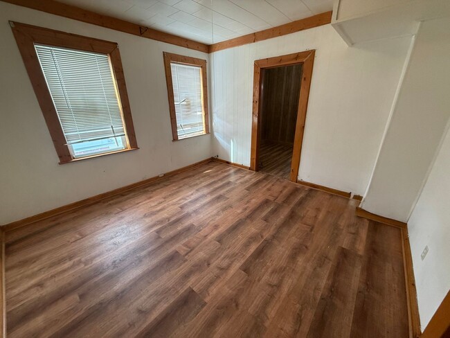 property at 309 Hampden St