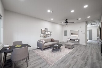 1846 Richmond Ave. in Houston, TX - Building Photo - Building Photo