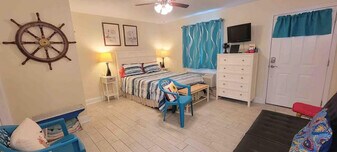 1678 Beach Blvd in Biloxi, MS - Building Photo