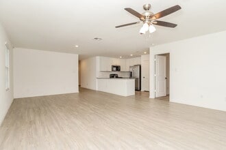 6703 Morgan Cross in San Antonio, TX - Building Photo - Building Photo