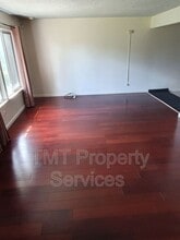 7648 La Mancha Way in Sacramento, CA - Building Photo - Building Photo