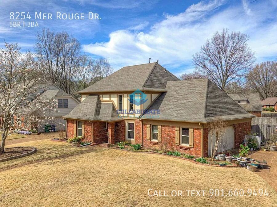 8254 Mer Rouge Dr in Germantown, TN - Building Photo