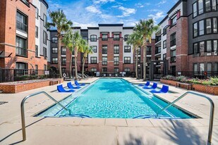 3616 Richmond Ave. in Houston, TX - Building Photo