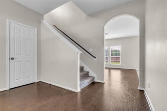 5611 That Way in Houston, TX - Building Photo - Building Photo