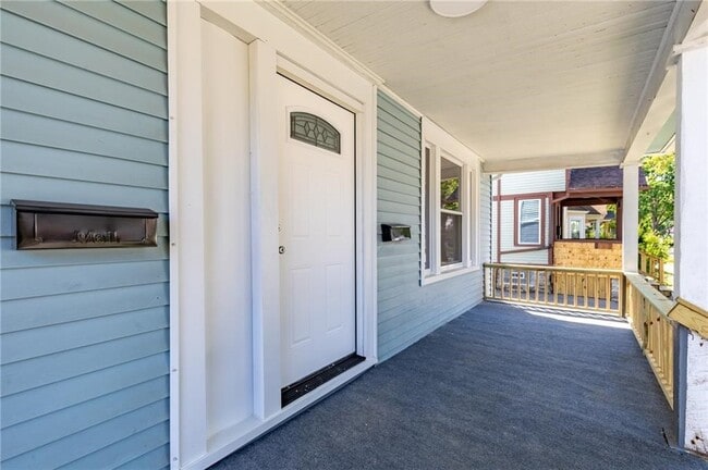 567 Hayward Ave in Rochester, NY - Building Photo - Building Photo