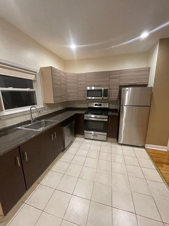 7 Estella St in Boston, MA - Building Photo - Building Photo