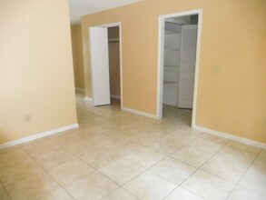 1063 Ricade Dr in Hinesville, GA - Building Photo - Building Photo