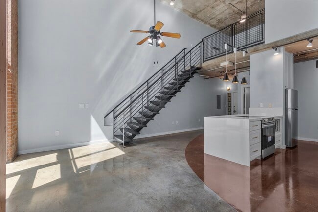 property at 2000 Bagby St