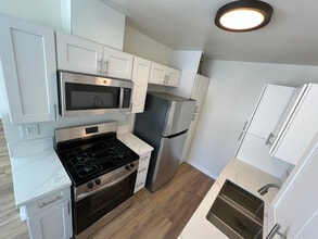 4469 Murietta Ave in Los Angeles, CA - Building Photo - Building Photo