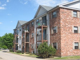 Pines of West Concord Apartments