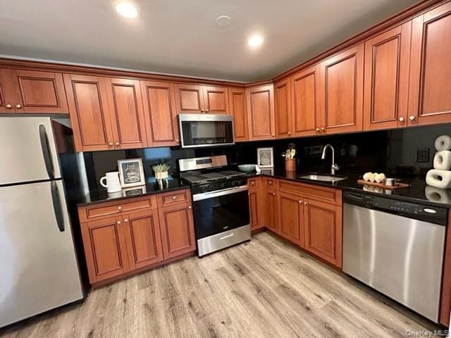 280 Bellmore Ave in East Islip, NY - Foto de edificio - Building Photo