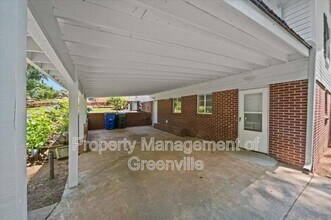 304 Robin Hood Rd in Greenville, SC - Building Photo - Building Photo