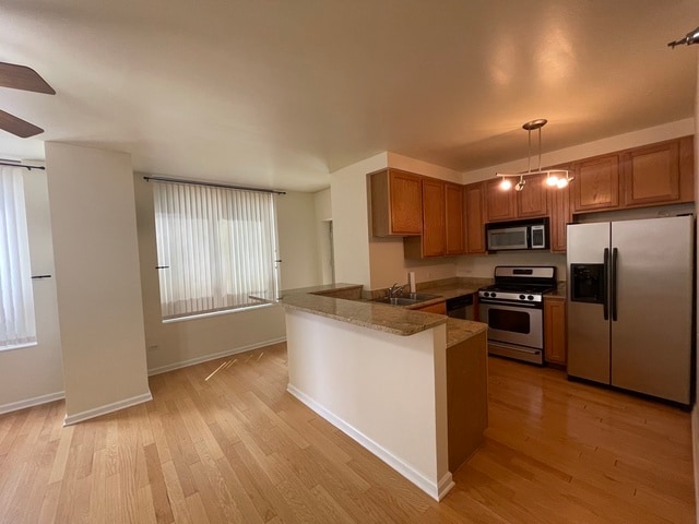 1111 S Wabash Ave, Unit 1605 in Chicago, IL - Building Photo - Building Photo