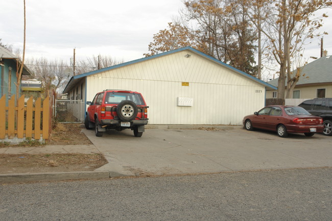 1113 Cherry Ave in Yakima, WA - Building Photo - Building Photo