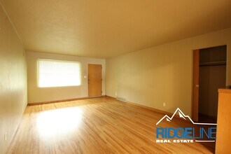 2105 9th Ave S in Great Falls, MT - Building Photo - Building Photo