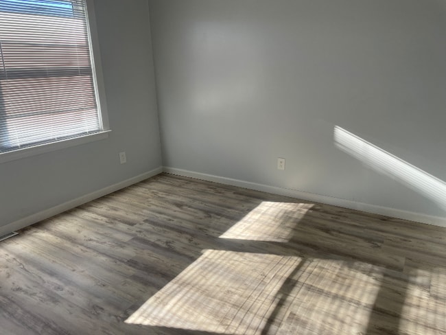 24Dodd rd in New Milford, CT - Foto de edificio - Building Photo