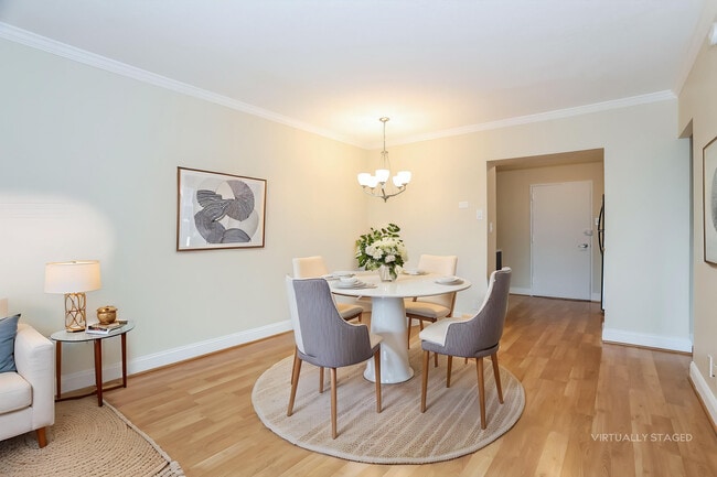 240 M St SW in Washington, DC - Building Photo - Building Photo