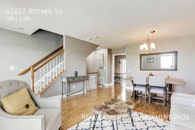 42822 Bittner Square in Ashburn, VA - Building Photo - Building Photo