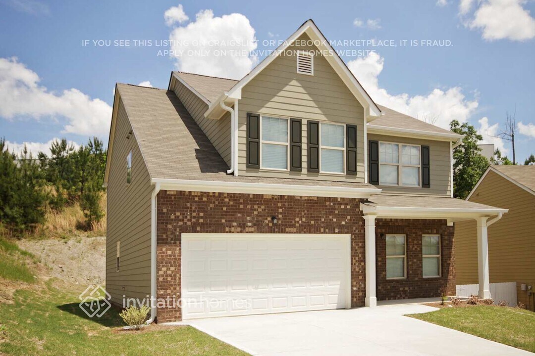 702 Rock Hill Pkwy in Lithia Springs, GA - Foto de edificio